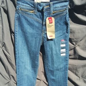 Levi's high rise style 121